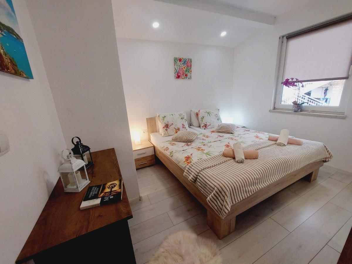 Vila Neyra