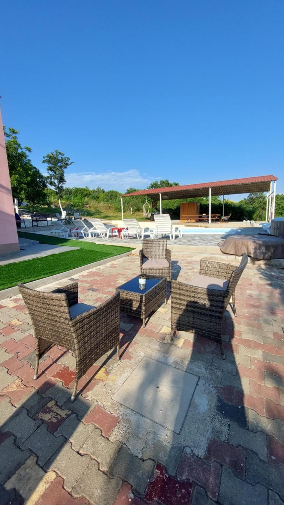 Villa Neyra *